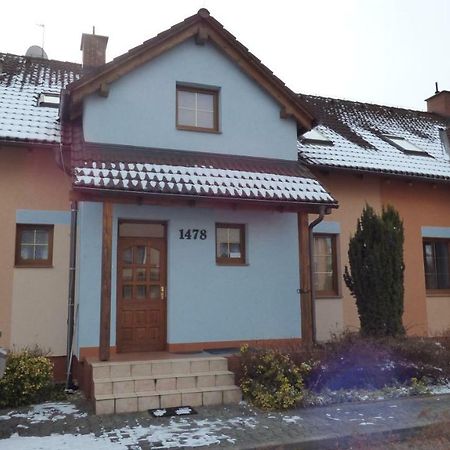 Appartement Dum V Mnichove Hradisti Se Zahradou à Mnichovo Hradiště Extérieur photo